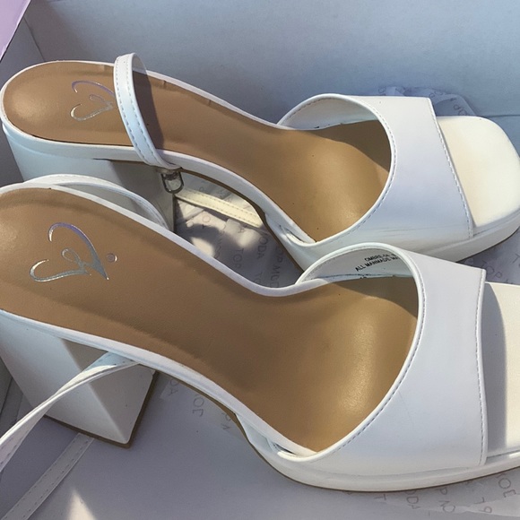 White Top Moda heels Size 8 - Picture 1 of 2